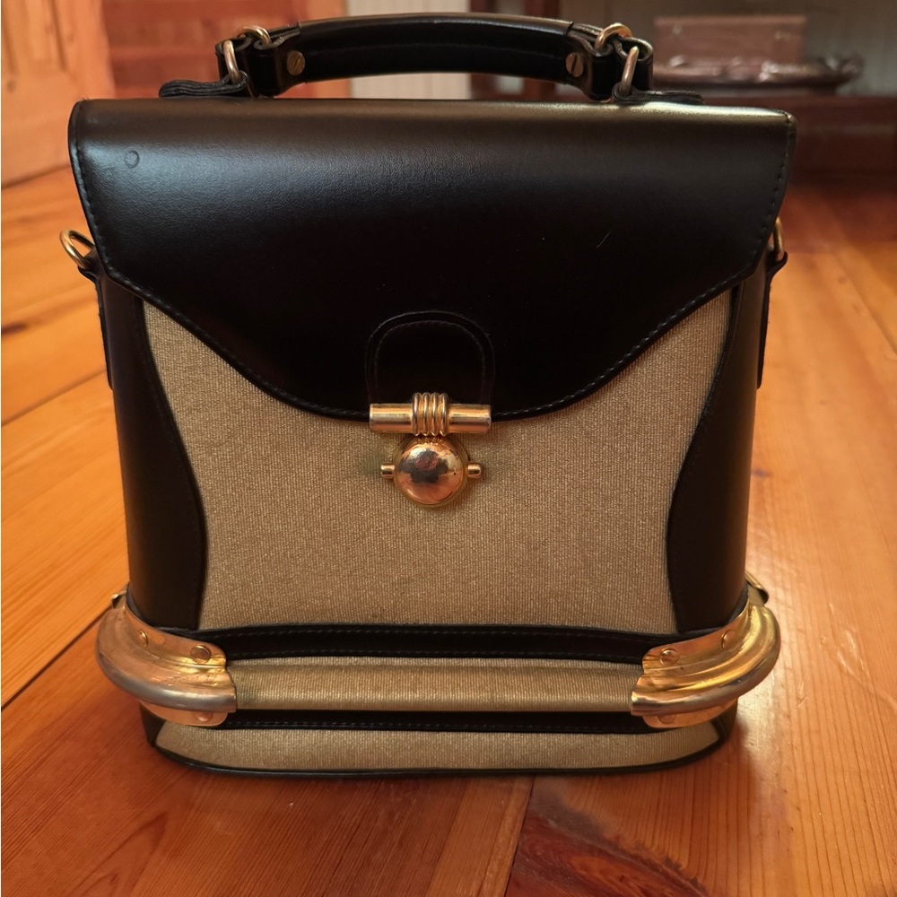 Vintage Elegant Black and Gold Women's Handbag